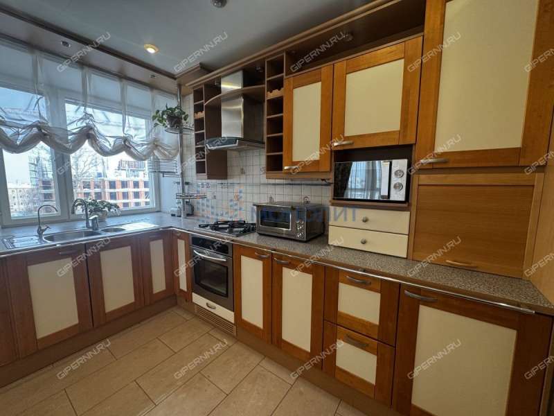 пятикомнатная квартира на Нижегородской улице дом 11В