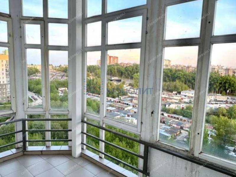двухкомнатная квартира на улице Александра Хохлова дом 5