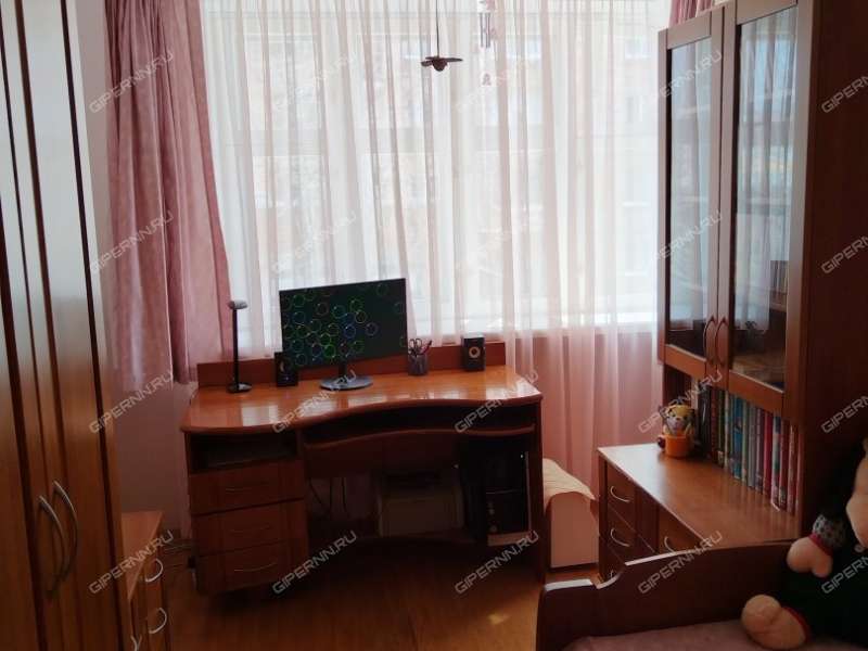 четырёхкомнатная квартира на улице Генкиной дом 61