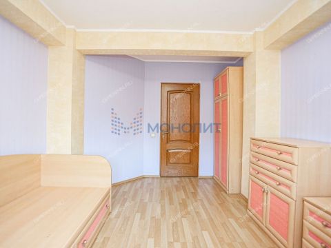 4-komnatnaya-ul-maksima-gorkogo-d-113-30 фото