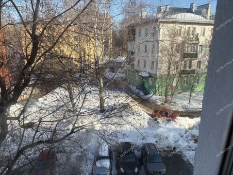 1-komnatnaya-ul-surikova-d-1 фото