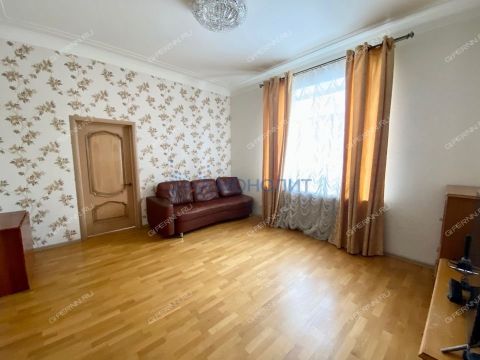 4-komnatnaya-ul-strazh-revolyucii-d-6-3 фото
