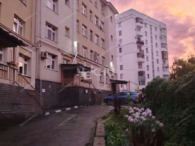 шестикомнатная квартира на Почтовом съезде дом 15а