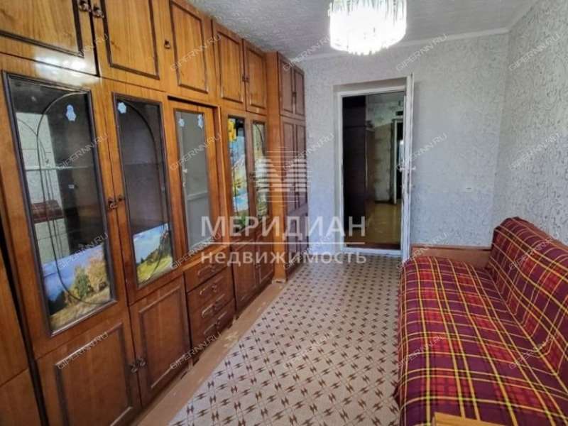 комната в доме 231 на Московском шоссе