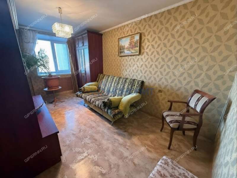 четырёхкомнатная квартира на Республиканской улице дом 25