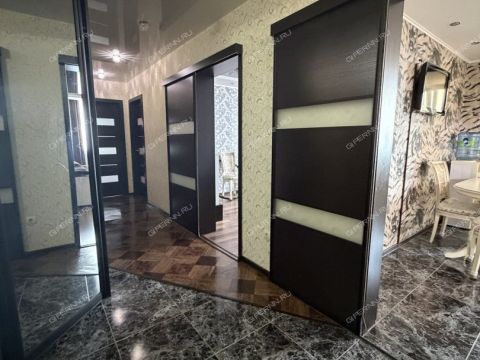 3-komnatnaya-mkr-shherbinki-1-y-d-13-k2 фото