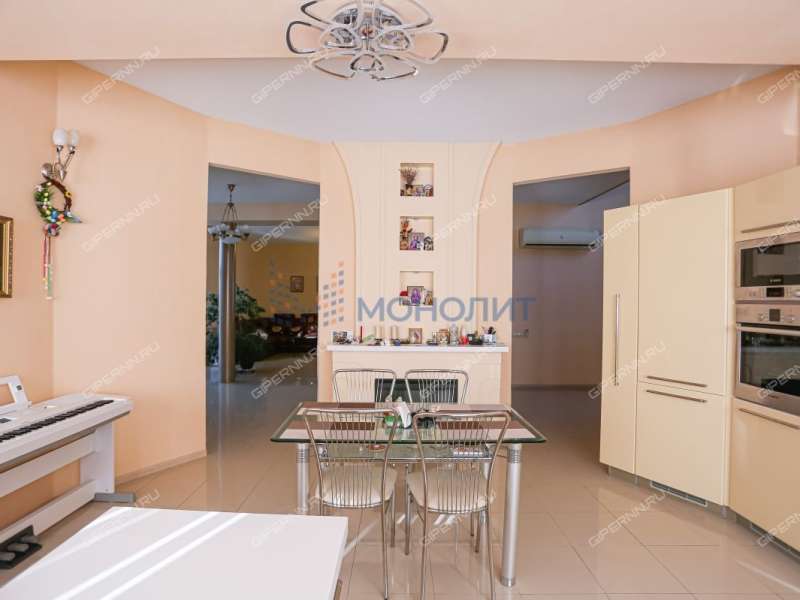 дом на улице Вали Котика