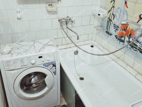 2-komnatnaya-prosp-busygina-d-30 фото