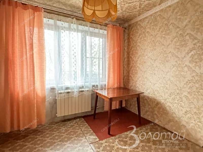 трёхкомнатная квартира на улице Строкина дом 9