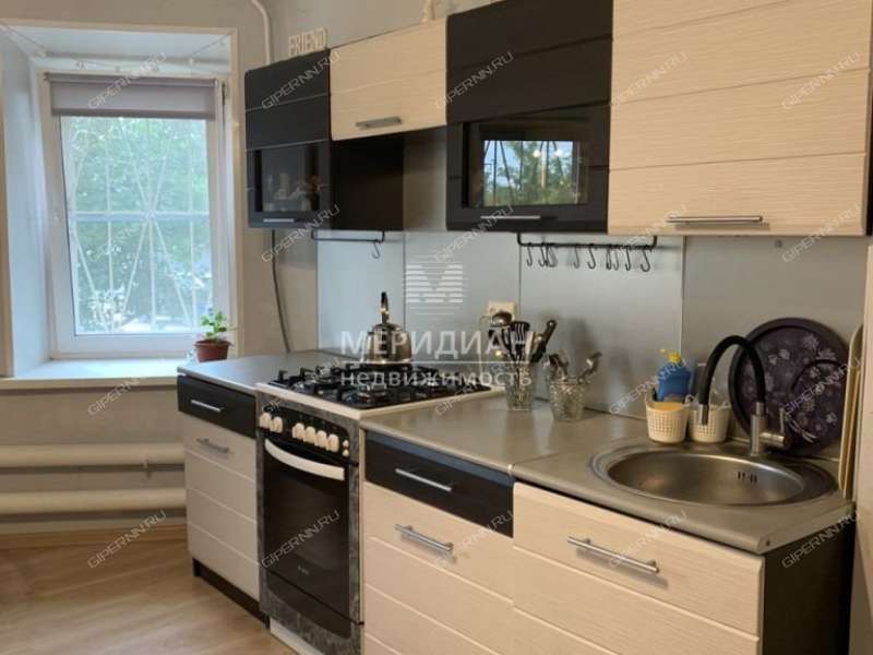 трёхкомнатная квартира на улице Мокроусова дом 23 к1