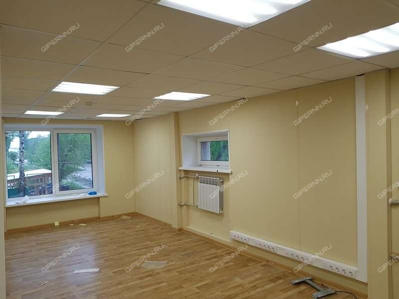 помещение под торговую площадь на Совнаркомовская ул, д. 28